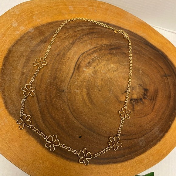 Robert Verdi Sakura Stenciled flower Charm Necklace - Picture 2 of 5